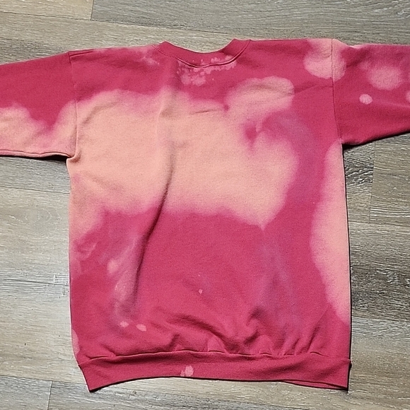 Guess Women's Pink and Red Ombre Sweater - Picture 7 of 9